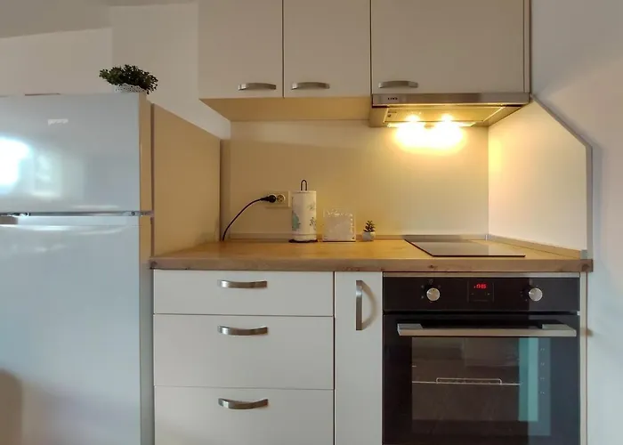 Апартаменти Koloni Bright & Cosy Loft