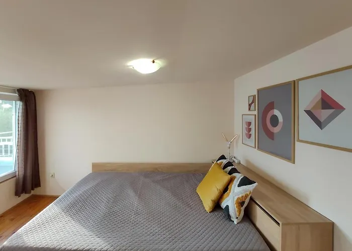 Koloni Bright & Cosy Loft Апартаменти